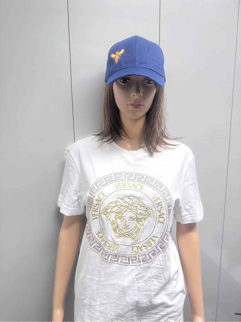 🐝RESTOCKED EMBROIDERED BEE DENIM HAT UNISEX